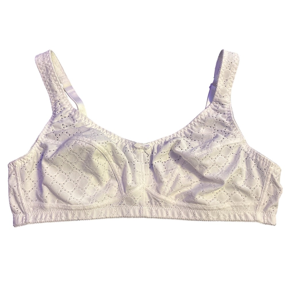NEW White Full Figure Eyelet Embroidered Wireless Comfort Bra Adj Straps 2XL